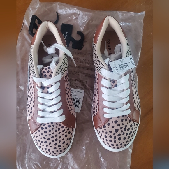 Torrid Leopard Print Sneakers Size 8 - Picture 1 of 4